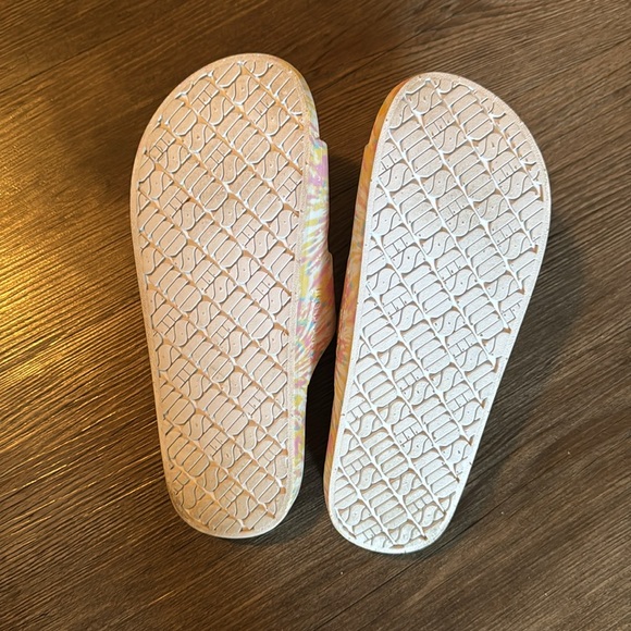 Freedom Moses slides, Size 37/38 (7), Like New, Multi Color - Picture 3 of 3